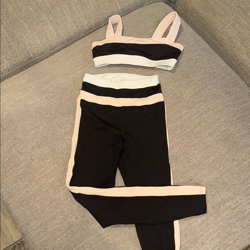 Chic Black and Blush IVL Activewear Set Size 4